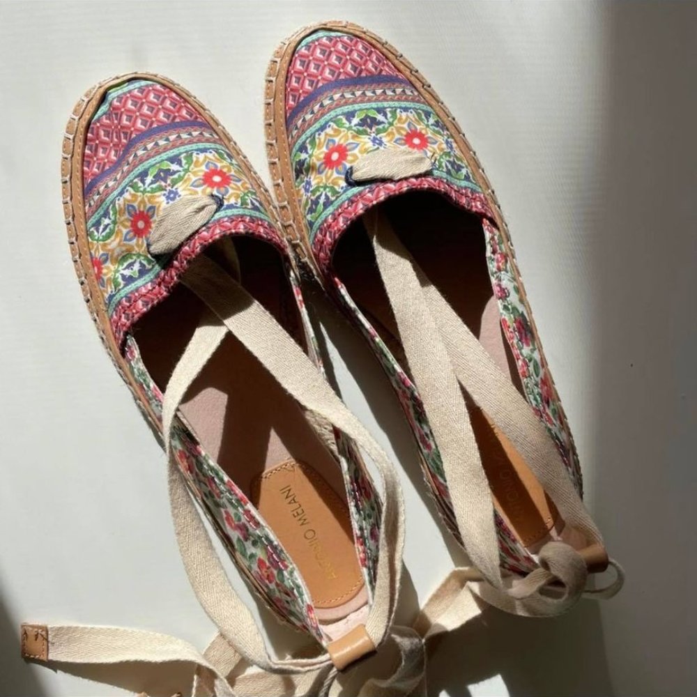 NEW_Antonio Melani Multicolor Floral Espadrille Flats
